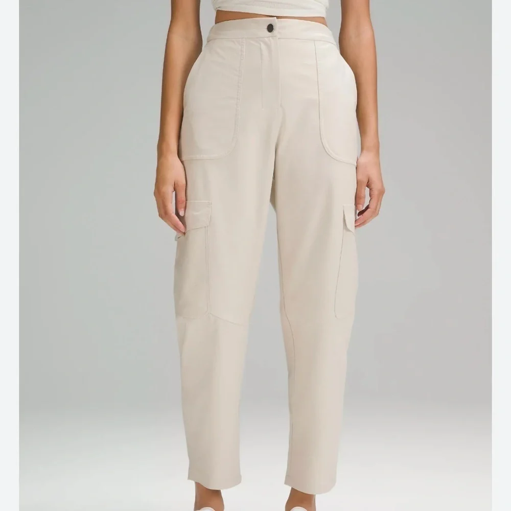 Lululemon Utilitech Cargo Pocket High Rise Pants Light Beige Sz 25